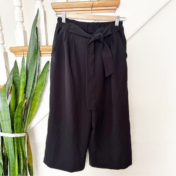 Lululemon Black Tie Waist Wide Leg Noir Crop High Rise Women's Pants Size 8 - Picture 2 of 6